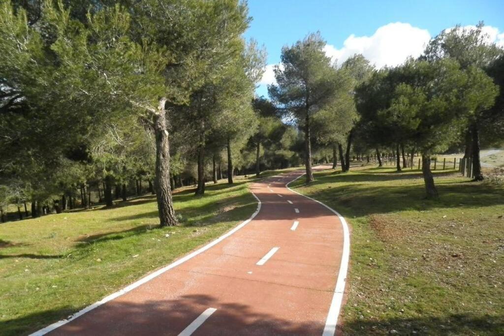 Chalet Con Piscina En Entorno Idilico La Zubia  Eksteriør billede