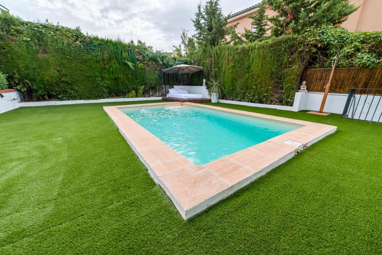 Chalet Con Piscina En Entorno Idilico La Zubia  Eksteriør billede